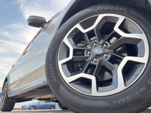 �y����17�C���`�A���~�z�C�[���z�O�ςɃ}�b�`���������A���~�z�C�[���𑕒����Ă���܂��B�e��ЊO�A���~�z�C�[����A�X�^�b�h���X�^�C�����戵�����Ă���܂��B���񂲑��k����������
