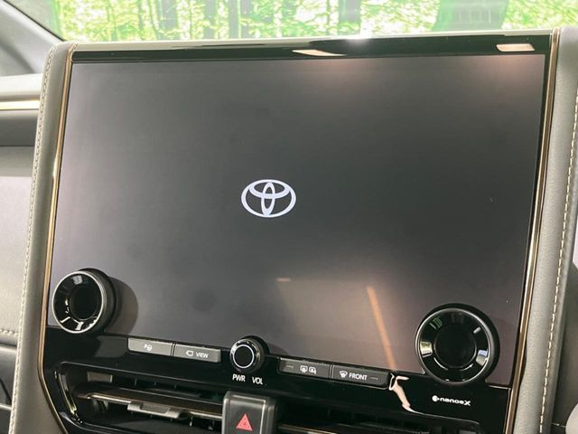 【ナビ機能付き14型ディスプレイオーディオ】ナビ機能搭載の他、お持ちのスマートフォンと連携して、ナビやbluetoothでの音楽再生が可能です♪デザインはもちろん操作性も良好!