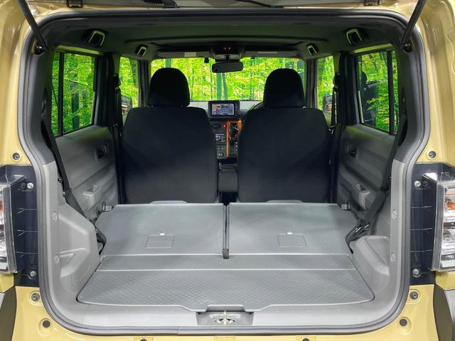 普段のお買い物や通勤、送迎等に十分な荷室スペースを確保しております。セカンドシートを倒すと、大きな荷物の積載も可能です♪