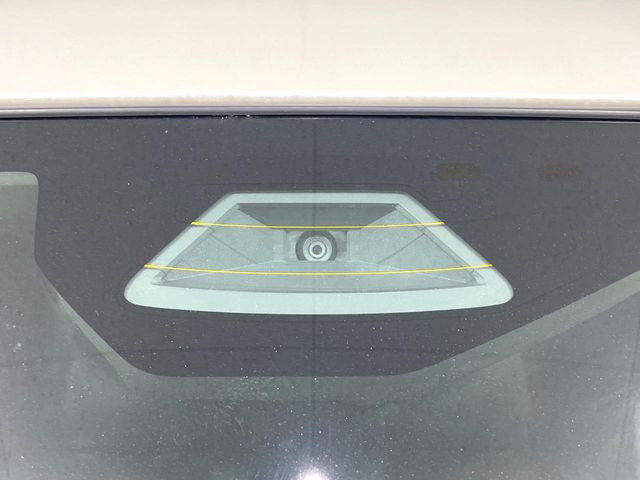 【スズキ セーフティサポート】走行中に前方の車両等を認識し、衝突しそうな時は警報とブレーキで衝突回避と被害軽減をアシスト。より安全にドライブをお楽しみいただけます。