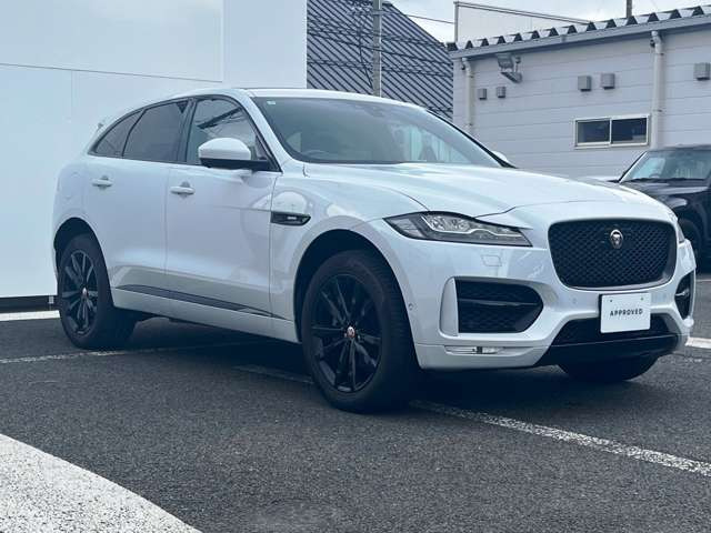 FペイスRスポーツ 2.0L P250 4WD