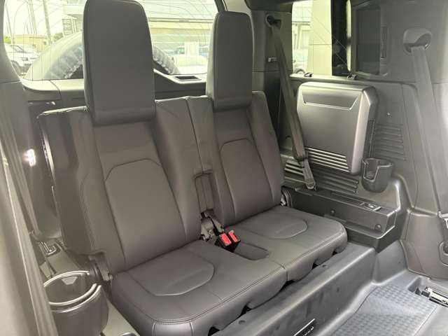 ディフェンダー110 X ダイナミック HSE 3.0L D350 ディーゼル 4WD