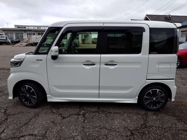 フレアワゴンカスタムスタイル ハイブリッド XS 4WD