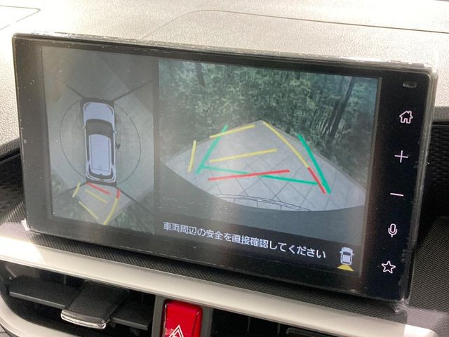 【パノラミックビューモニター】専用のカメラにより、上から見下ろしたような視点で360度クルマの周囲を確認することができます☆死角部分も確認しやすく、狭い場所での切り返しや駐車もスムーズに行えます。