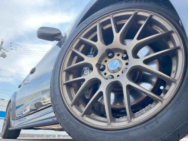�yWORK��18�C���`�A���~�z�C�[���z��l�C���[�J�[�̃z�C�[���𑕔���y�ʁE���d�x�̃A���~�z�C�[���́A�n���h�����O�E�����ȂǁA����̎������サ�Ă���܂���