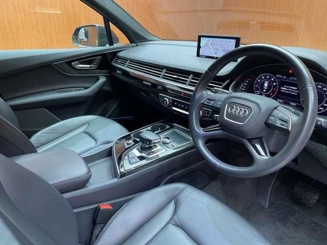 Q7ブラック スタイリング 4WD