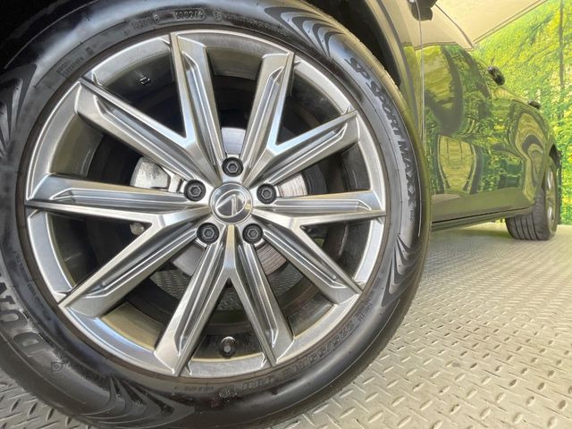 �y����18�C���`�A���~�z�C�[���z�O�ςɃ}�b�`���������A���~�z�C�[���𑕒����Ă���܂��B�e��ЊO�A���~�z�C�[����A�X�^�b�h���X�^�C�����戵�����Ă���܂��B���񂲑��k����������