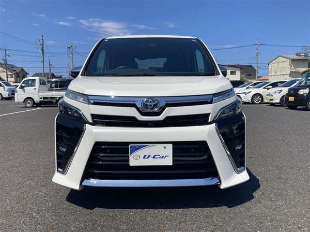 ヴォクシー2.0 ZS 煌III 4WD