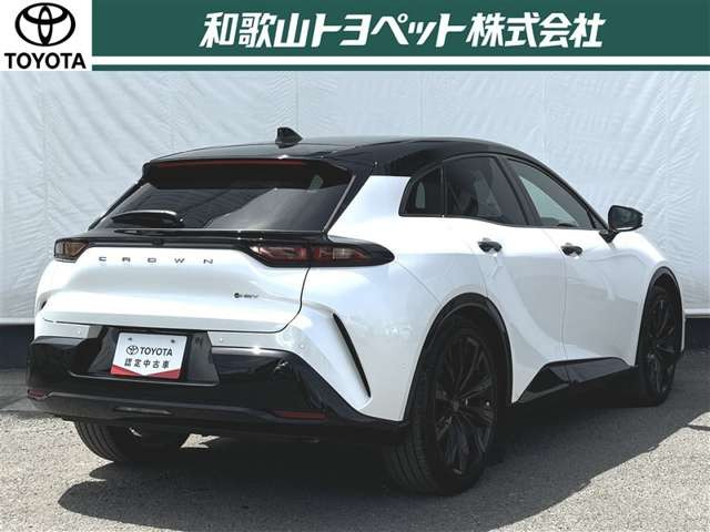 クラウンスポーツ2.5 Z E-Four 4WD