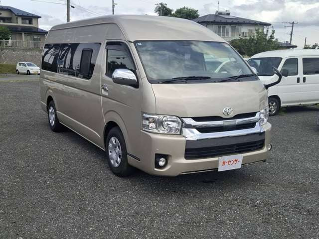 ハイエース2.7 グランドキャビン 4WD