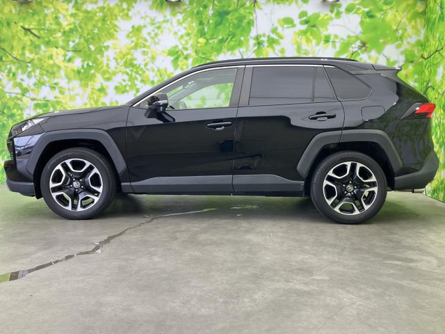 RAV42.0 アドベンチャー 4WD