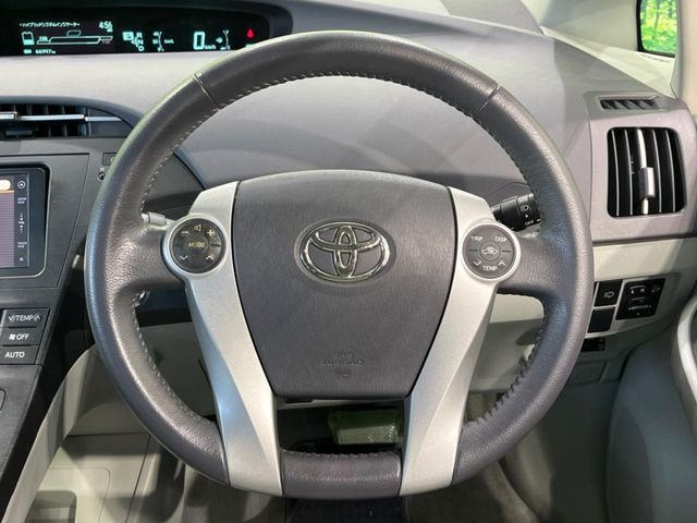 �y�X�e�A�����O�X�C�b�`�z�^�]���A�O������ڐ������炷���ƂȂ��A�I�[�f�B�I���̑��삪�\�ȕ֗��@�\!���S&���K�ȃh���C�u�����o���Ă���܂���