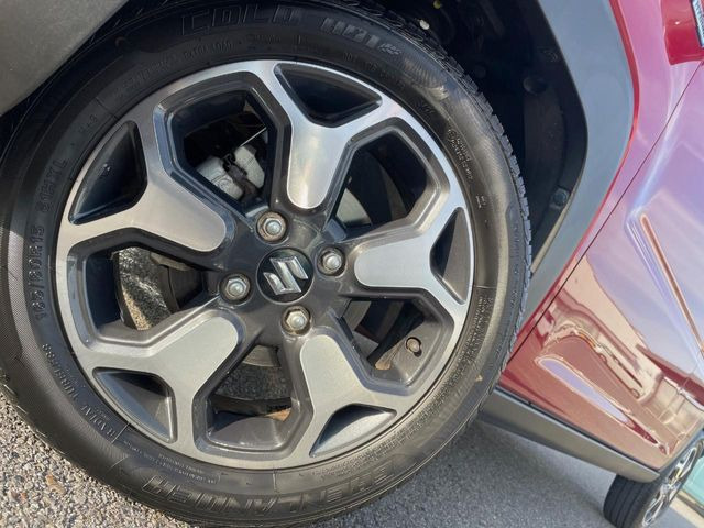 �y����15�C���`�A���~�z�C�[���z�O�ςɃ}�b�`���������A���~�z�C�[���𑕒����Ă���܂��B�e��ЊO�A���~�z�C�[����A�X�^�b�h���X�^�C�����戵�����Ă���܂��B���񂲑��k����������