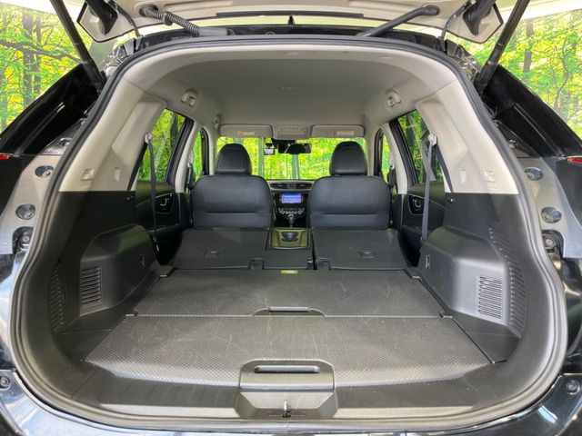 【パワーバックドア】スマートキーや運転席のボタンを押すだけでリアゲートが自動で開閉します!荷物を持っている時や、高い位置にあるバックドアを閉める際に便利な機能です♪