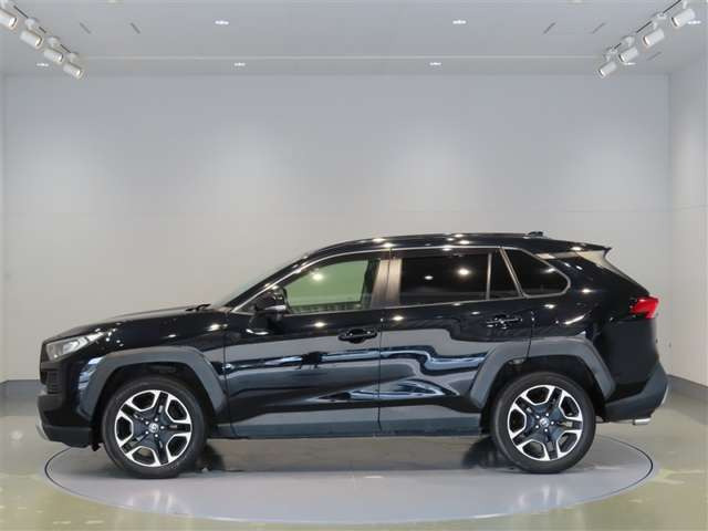 RAV42.0 アドベンチャー 4WD