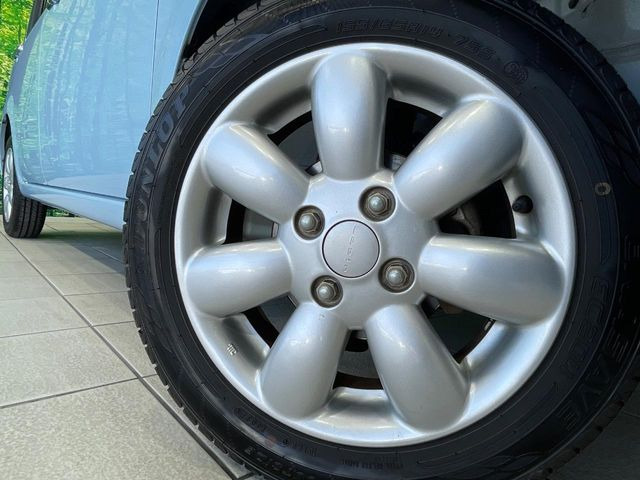 �y����14�C���`�A���~�z�C�[���z�O�ςɃ}�b�`���������A���~�z�C�[���𑕒����Ă���܂��B�e��ЊO�A���~�z�C�[����A�X�^�b�h���X�^�C�����戵�����Ă���܂��B���񂲑��k����������