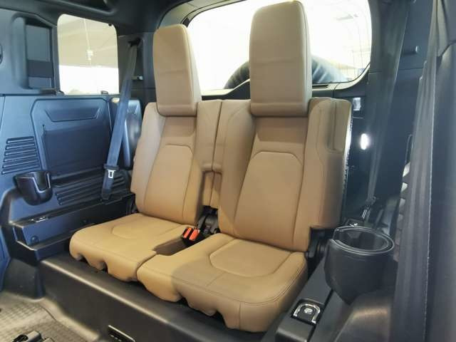 ディフェンダー110 X ダイナミック HSE 3.0L D350 ディーゼル 4WD