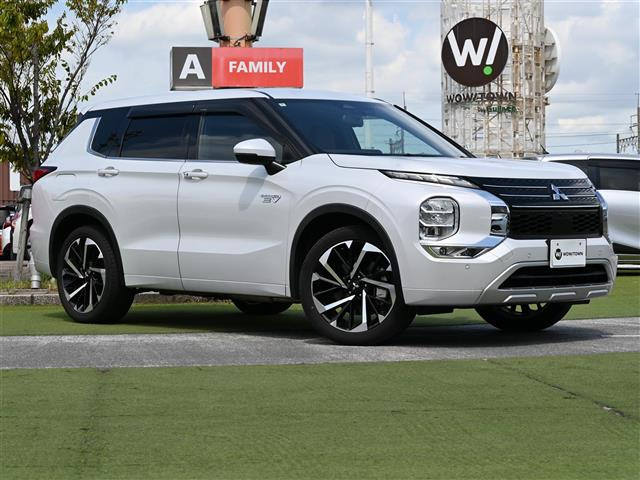 アウトランダーPHEV 2.4 P 4WD