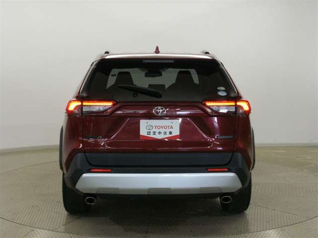 RAV42.0 アドベンチャー 4WD