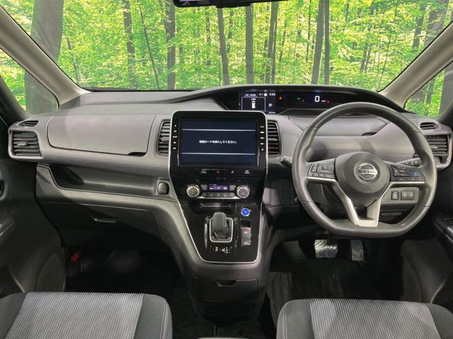 セレナ1.2 e-POWER ハイウェイスターV