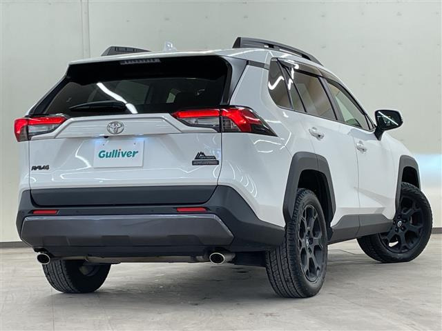 RAV42.0 アドベンチャー オフロードパッケージ 4WD