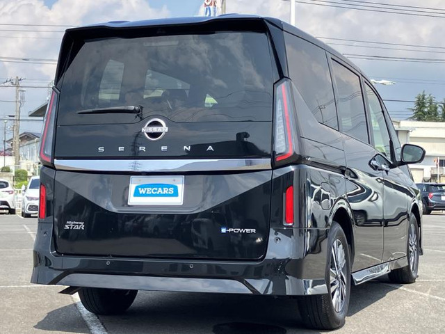 セレナ1.4 e-POWER ハイウェイスターV