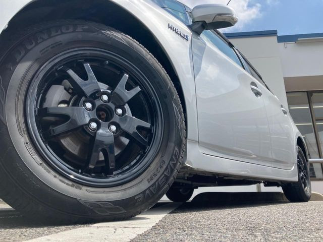 �y15�C���`�A���~�z�C�[���z�O�ςɃ}�b�`�����A���~�z�C�[���𑕒����Ă���܂��B�e��A���~�z�C�[����A�X�^�b�h���X�^�C�����戵�����Ă���܂��B���񂲑��k����������