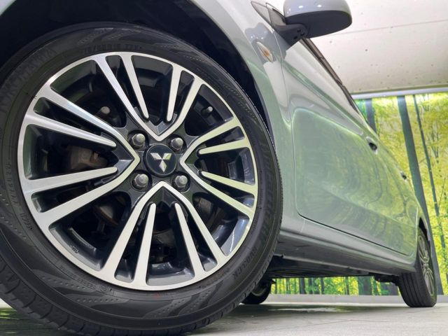 �y����15�C���`�A���~�z�C�[���z�O�ςɃ}�b�`���������A���~�z�C�[���𑕒����Ă���܂��B�e��ЊO�A���~�z�C�[����A�X�^�b�h���X�^�C�����戵�����Ă���܂��B���񂲑��k����������