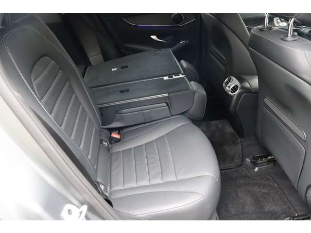 GLCクーペ220d 4マチック 4WD