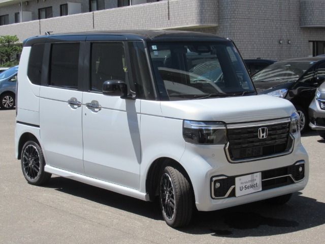 N-BOXカスタムターボ コーディネートスタイル 2トーン 4WD