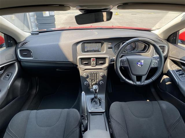 V40