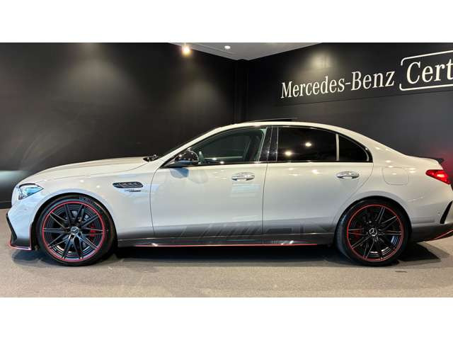 CクラスAMG C63 S E パフォーマンス F1 エディション 4WD