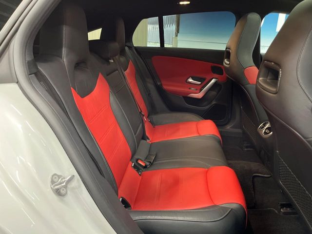 ���㕔���Ȃ��C�ɂȂ�悤�ȃL�Y�E�����ւ��蓙�A�傫�ȃ_���[�W�͂Ȃ��A�ǍD�ȏ�Ԃł��B