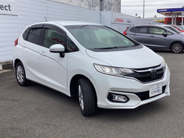 フィット1.3 13G L ホンダセンシング 4WD