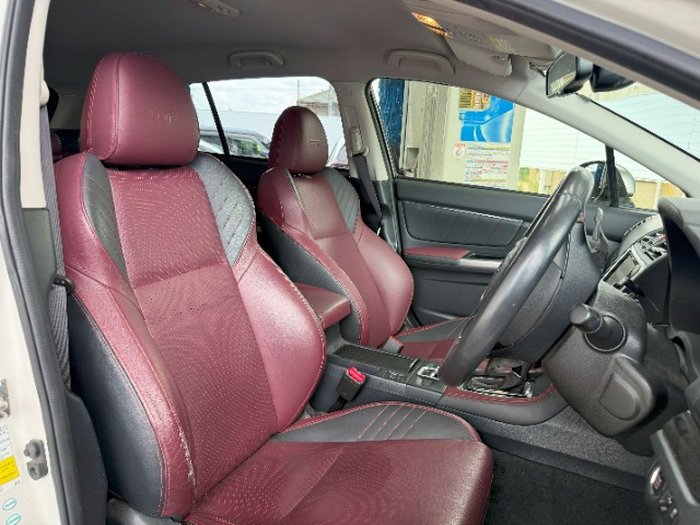 レヴォーグ2.0 STI スポーツ アイサイト 4WD