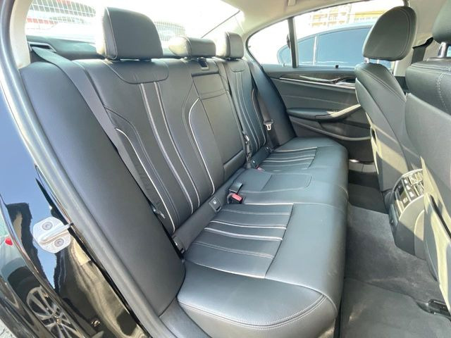 ���㕔���Ȃ��C�ɂȂ�悤�ȃL�Y�E�����ւ��蓙�A�傫�ȃ_���[�W�͂Ȃ��A�ǍD�ȏ�Ԃł��B