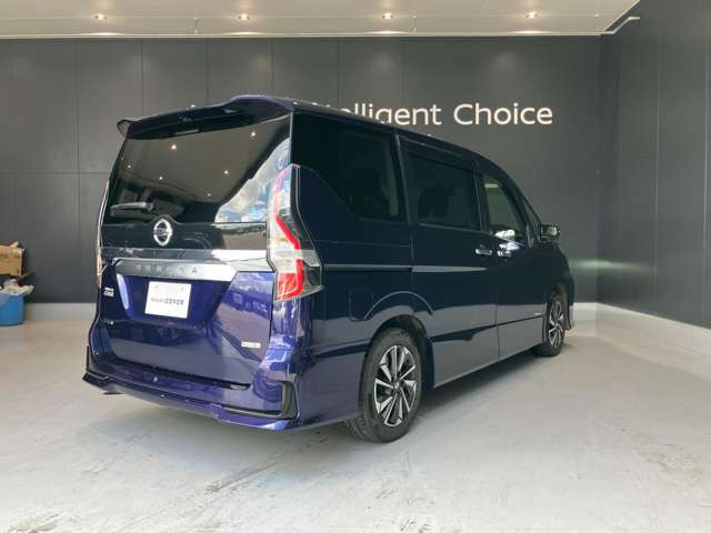 セレナ2.0 ハイウェイスターV