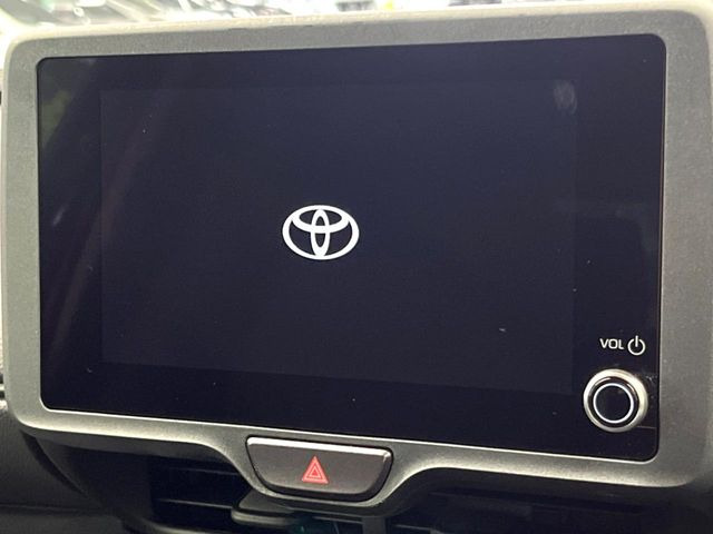 �y8�C���` �f�B�X�v���C�I�[�f�B�I�z���ʂ̃f�B�X�v���C��AppleCarPlay��AndroidAuto�����p�\�B�傫�ȉ�ʂŃX�}�z�i�r�A�v���������p���������܂���
