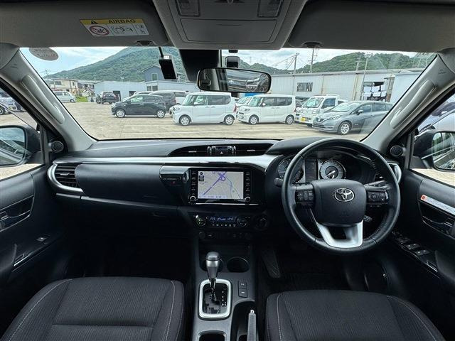 ハイラックス2.4 Z レボ ロッコ エディション ディーゼル 4WD