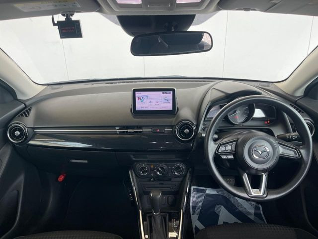 デミオ1.3 13S