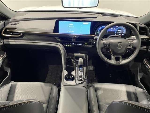 クラウンスポーツ2.5 Z E-Four 4WD