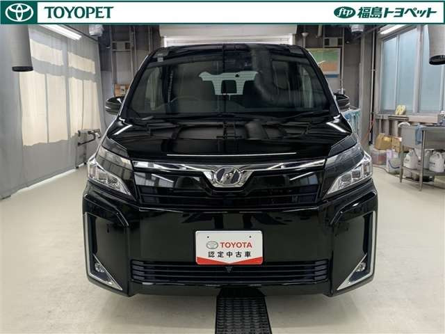 ヴォクシー2.0 V 4WD