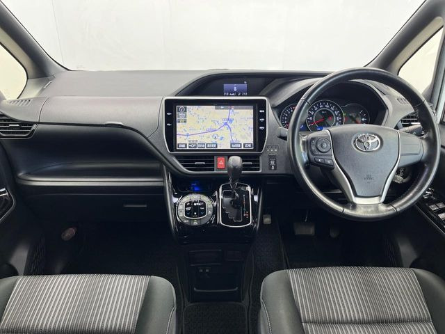 ヴォクシー2.0 ZS