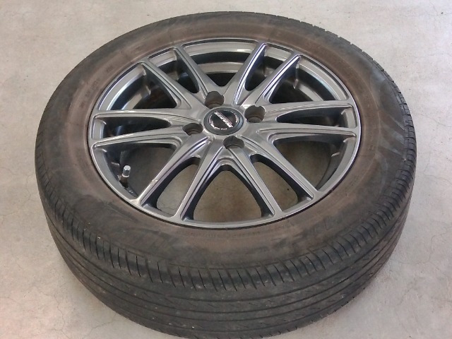フィット1.3 13G Fパッケージ 4WD