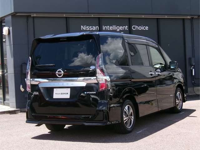 セレナ1.2 e-POWER ハイウェイスターV