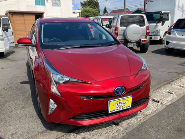 プリウス1.8 A プレミアム ツーリングセレクション E-Four 4WD