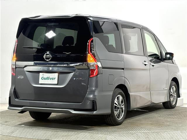セレナ1.2 e-POWER ハイウェイスターV