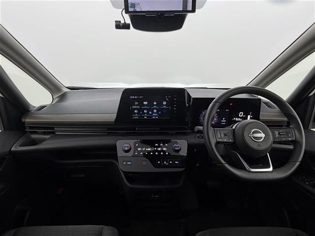 セレナ1.4 e-POWER ハイウェイスターV