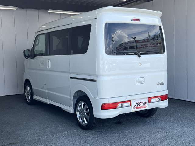 �l�C��4WD�A�y�����ԁA�R���p�N�g�J�[�ASUV�A�Z�_���A�~�j�o���A�A���Ԃ܂ŕ��L����葵���Ă���܂��B