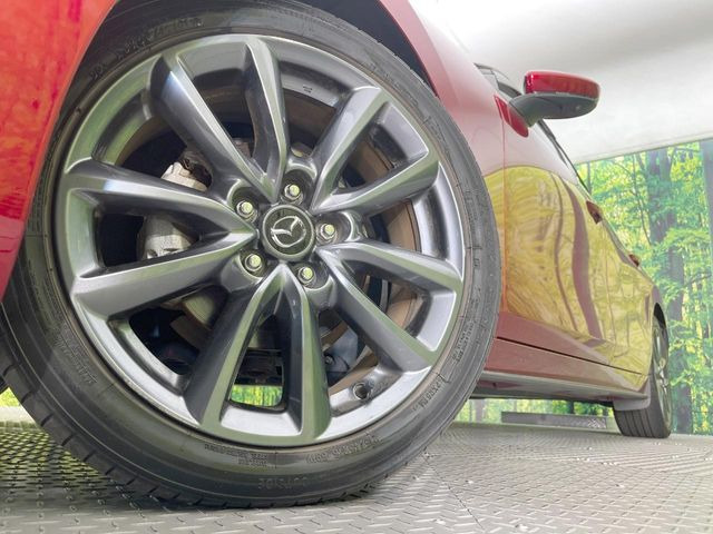 �y�����A���~�z�C�[���z�O�ςɃ}�b�`���������A���~�z�C�[���𑕒����Ă���܂��B�e��ЊO�A���~�z�C�[����A�X�^�b�h���X�^�C�����戵�����Ă���܂��B���񂲑��k����������